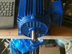 重慶周先生采購變頻電機